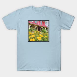 Ocean Grove Abbott Daisies T-Shirt